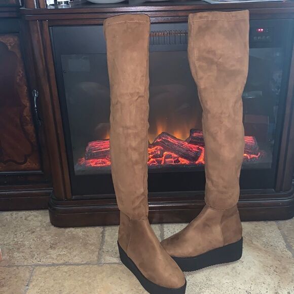 Camel Suede over knees platform boots - Picture 1 of 7